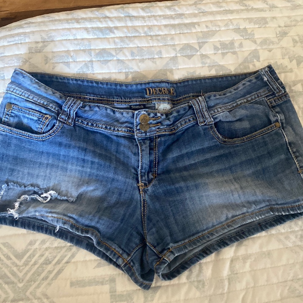 Decree - shortie shorts 17